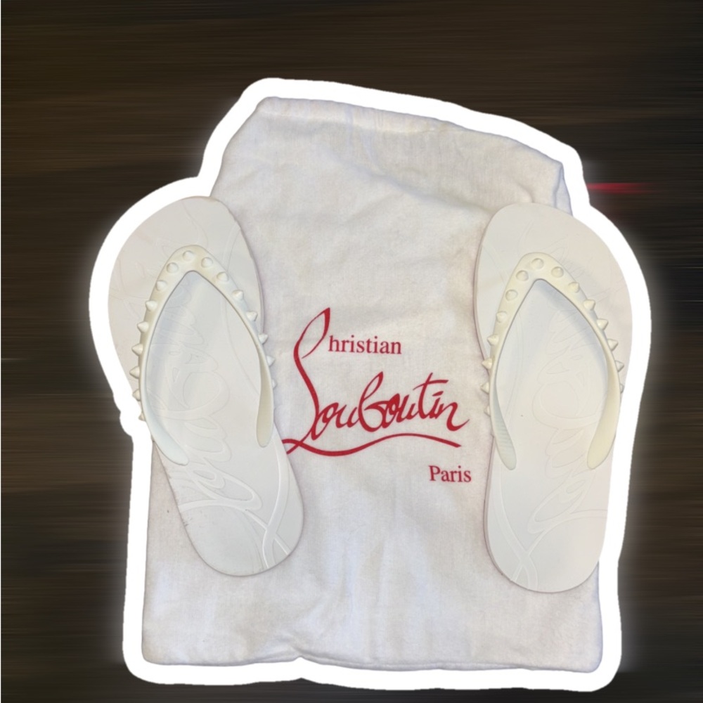 Christian louboutin studded flip flops 🩴